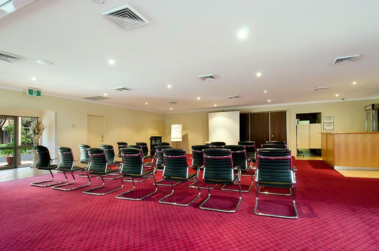 The Select Inn Gosford Business photo